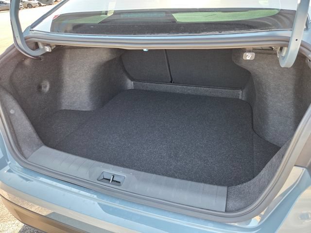 New 2026 Nissan Sentra SV w/ SV Convenience Package FWD image 14