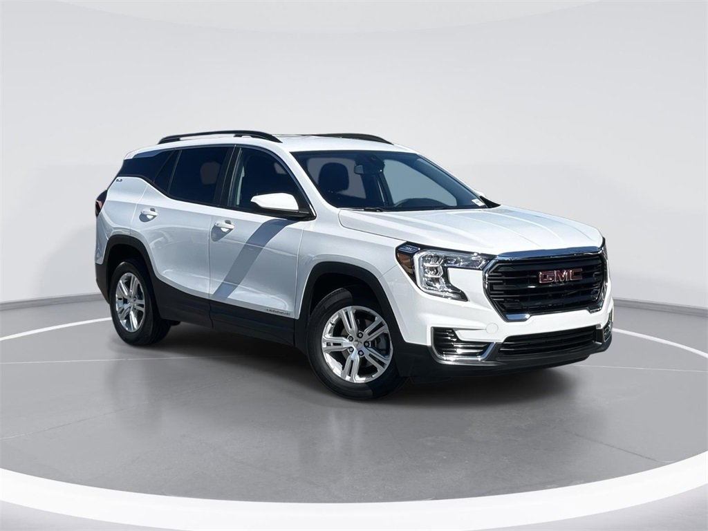 Used 2022 GMC Terrain SLE w/ Driver Convenience Package