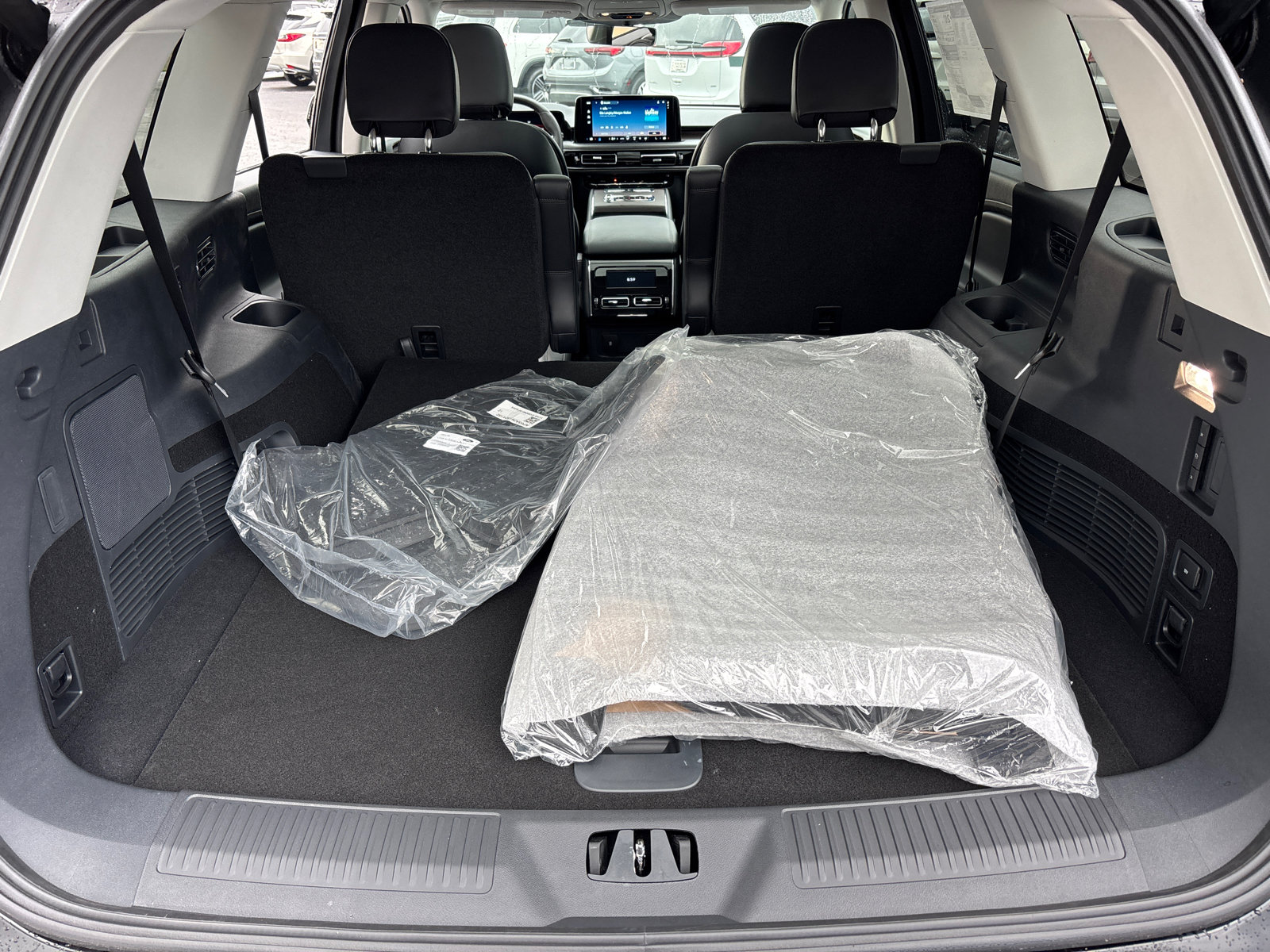 New 2026 Lincoln Aviator Reserve AWD/4WD image 9