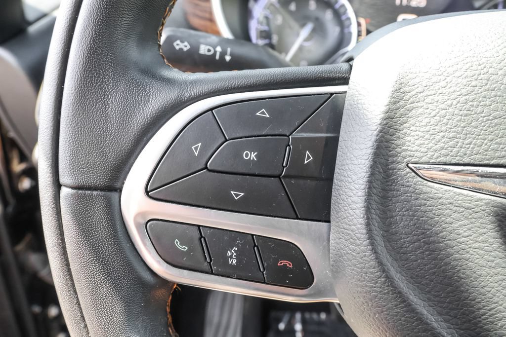Used 2022 Chrysler Pacifica Pinnacle AWD/4WD image 22