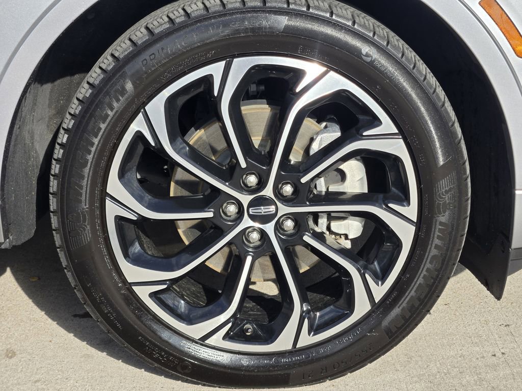 Used 2024 Lincoln Nautilus Reserve w/ Equipment Group 202A image 13