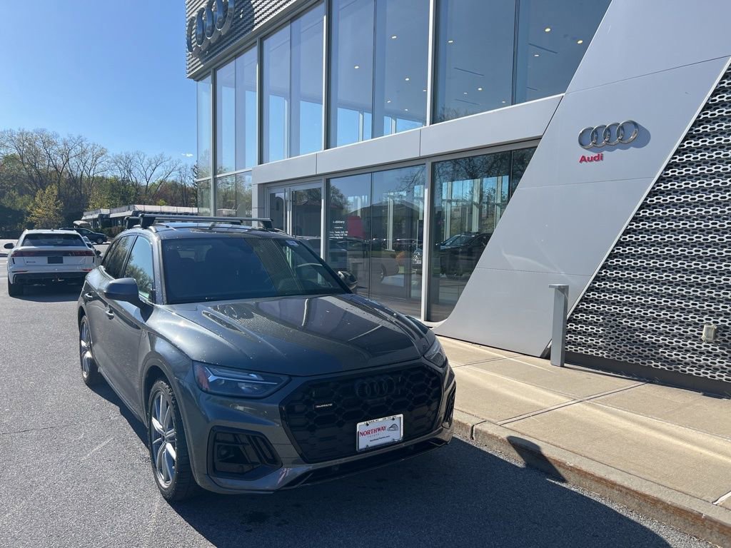 Used 2024 Audi Q5 e Premium Plus AWD/4WD image 1