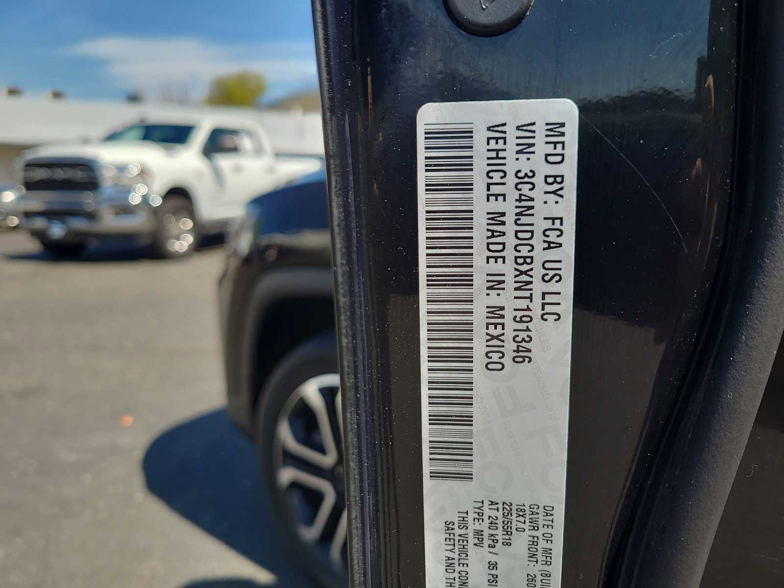 Used 2022 Jeep Compass Limited image 29