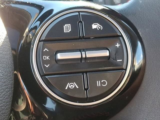 Used 2025 Kia Soul GT-Line image 22