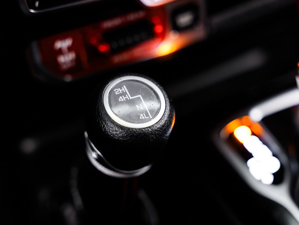 Used 2018 Jeep Wrangler Unlimited Rubicon image 34