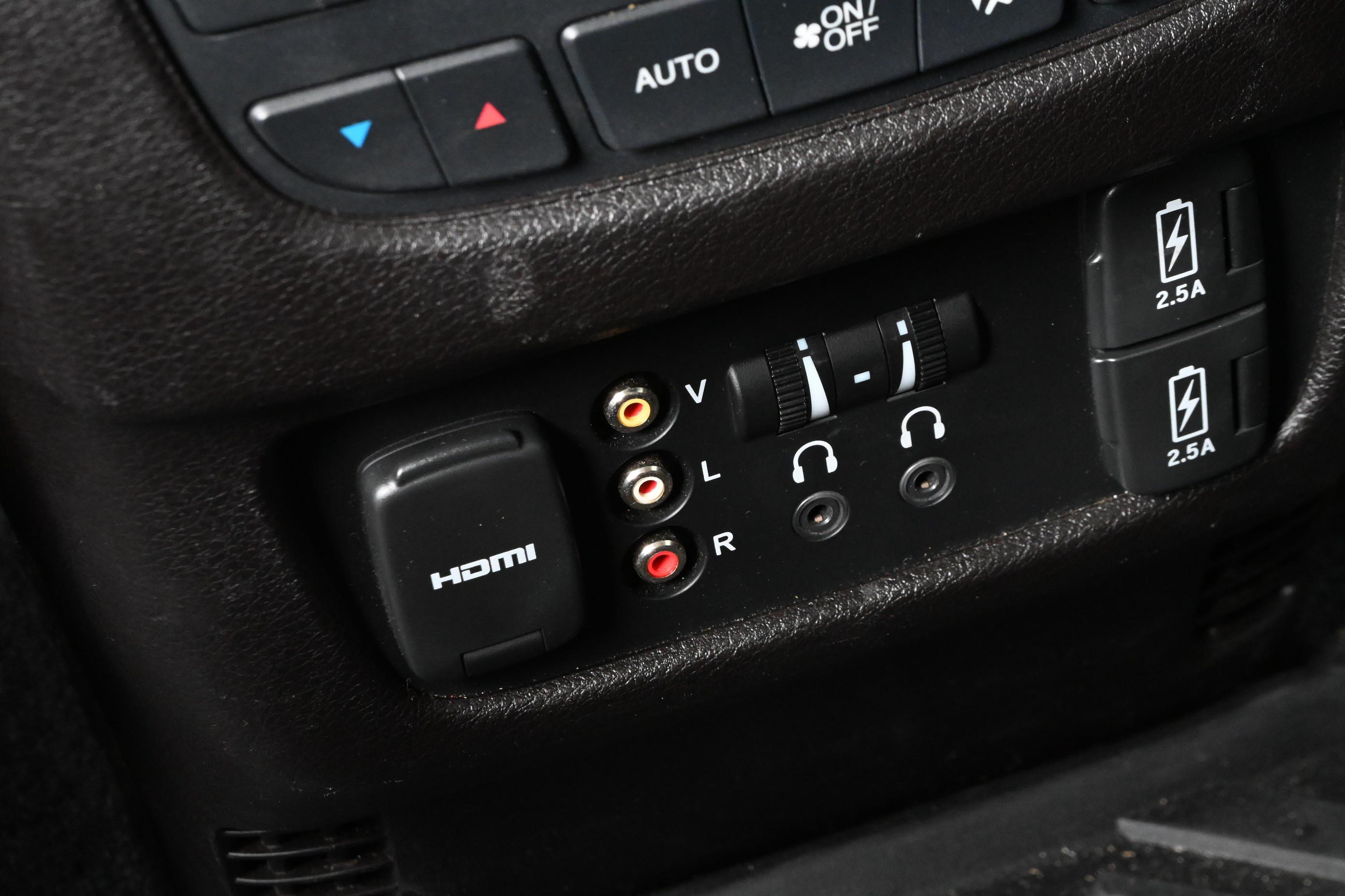 Used 2018 Acura MDX w/ Advance & Entertainment Pac FWD image 27