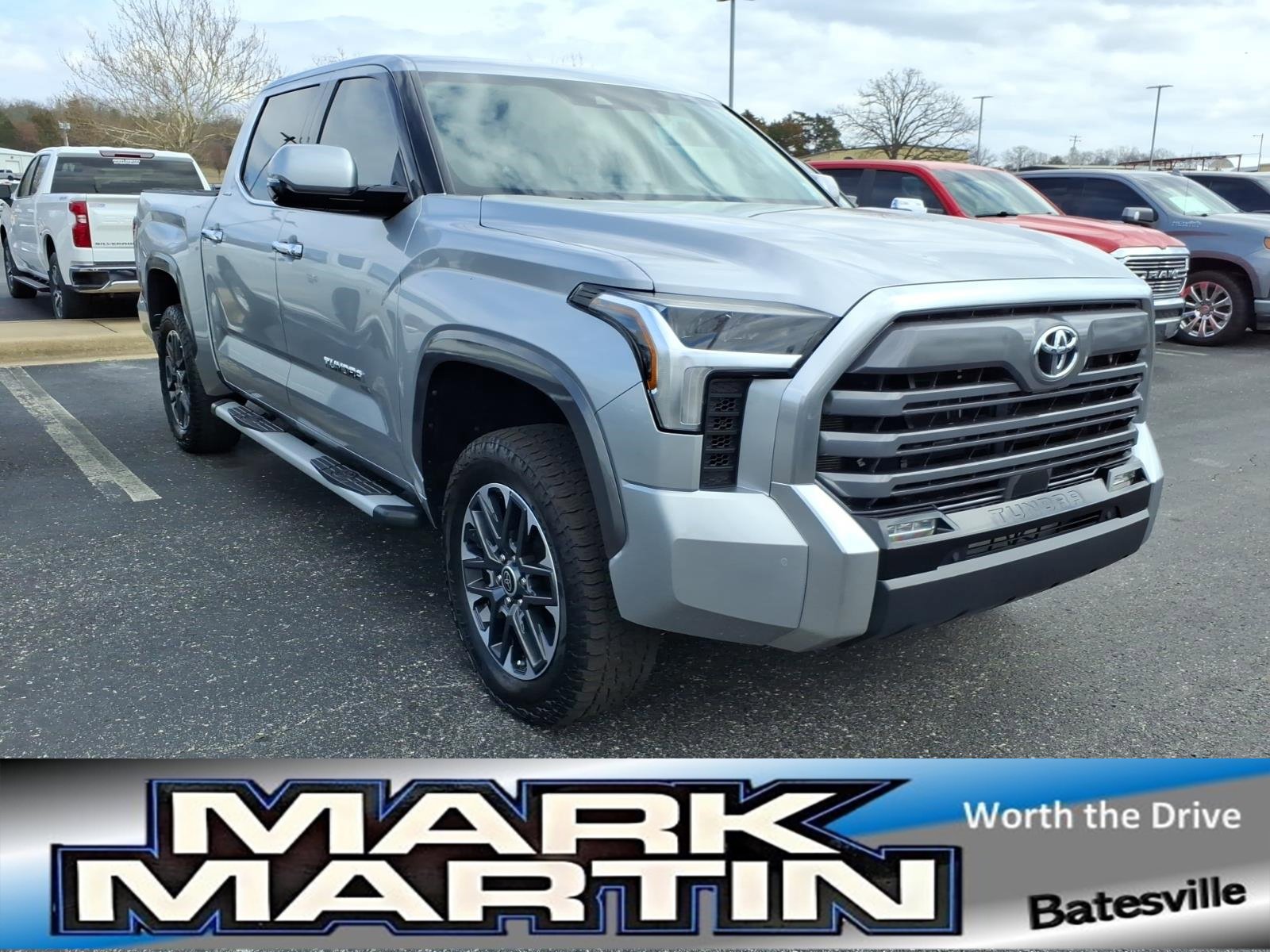 Used 2022 Toyota Tundra Limited w/ Power Package image 1