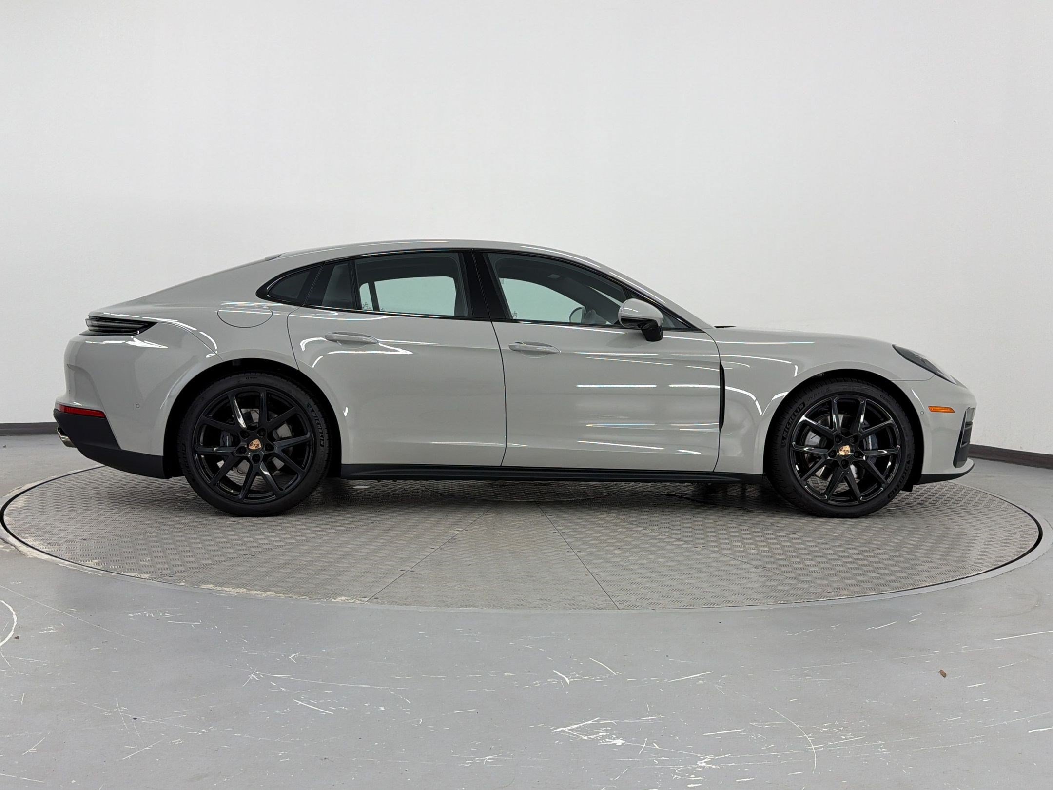 New 2026 Porsche Panamera image 8