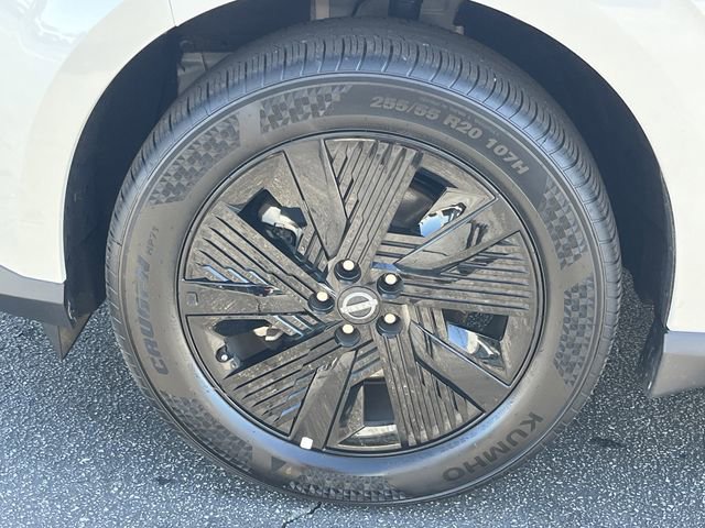 Certified 2025 Nissan Murano SV image 29