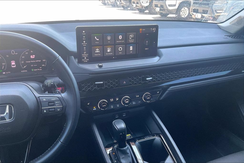 Used 2024 Honda Accord EX-L image 6