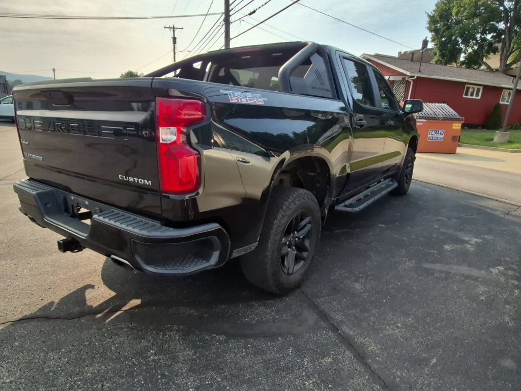 Used 2019 Chevrolet Silverado 1500 Custom Trail Boss AWD/4WD image 7