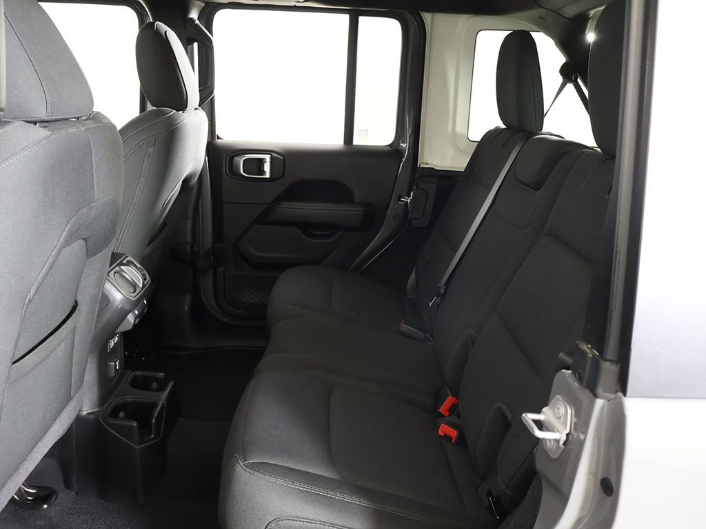 Used 2021 Jeep Wrangler Unlimited Sahara w/ Uconnect 4C Nav & Sound Group AWD/4WD image 29