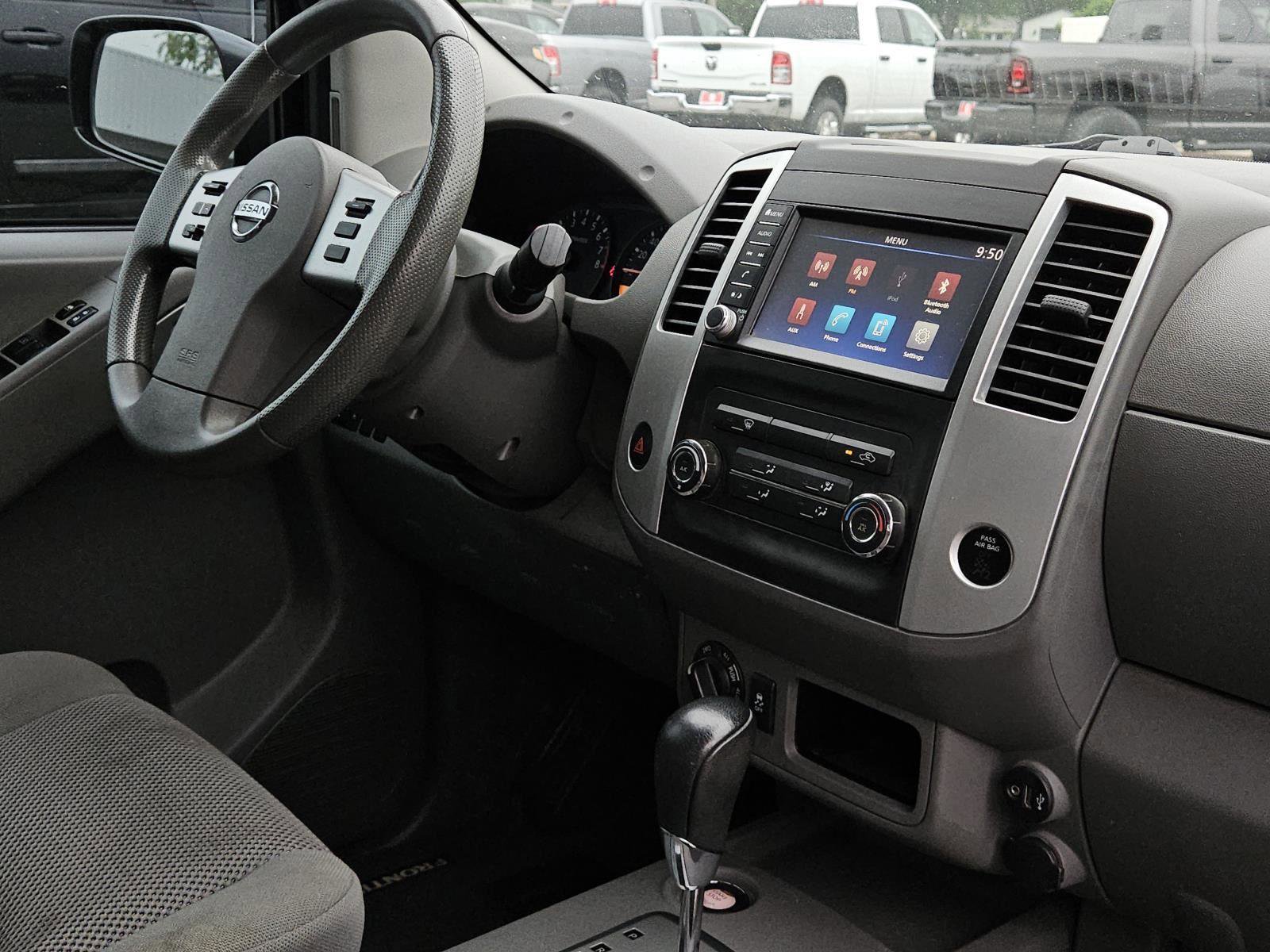 Used 2021 Nissan Frontier SV AWD/4WD image 29