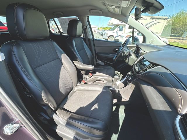 Used 2018 Chevrolet Trax LT w/ Driver Confidence Package AWD/4WD image 26