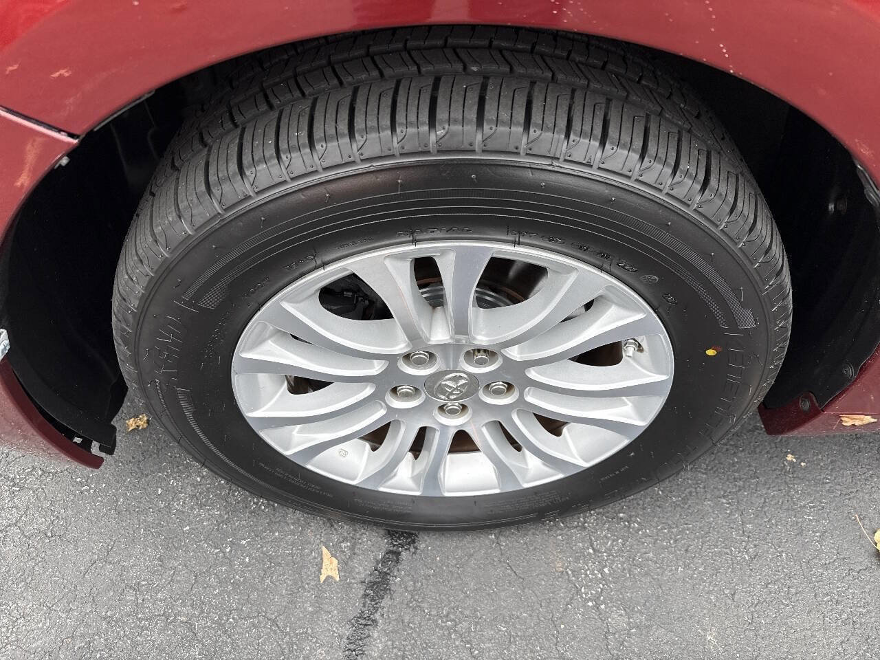 Used 2015 Toyota Sienna image 33