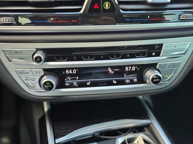 Used 2018 BMW 740i RWD image 41