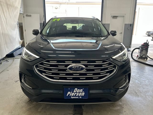 Used 2024 Ford Edge Titanium w/ Cargo Accessory Package AWD/4WD image 2