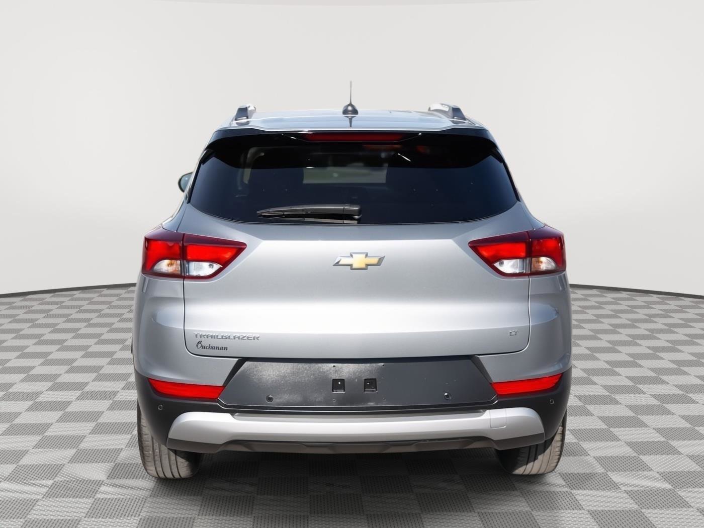 Used 2024 Chevrolet TrailBlazer LT w/ Convenience Package FWD image 6