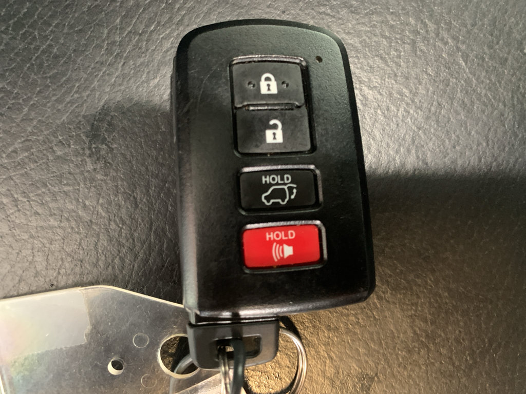 Used 2020 Toyota Sequoia TRD Pro AWD/4WD image 32