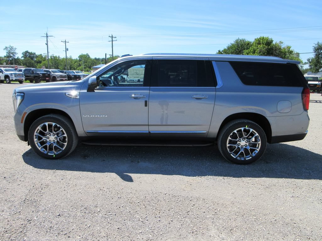 New 2026 GMC Yukon XL Elevation w/ Elevation Premium Package AWD/4WD image 7