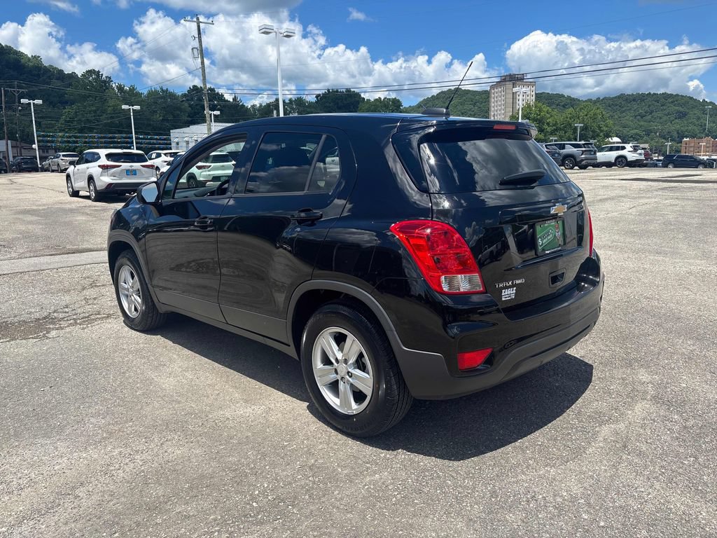 Used 2019 Chevrolet Trax LS w/ Tint and Cruise Package AWD/4WD image 3
