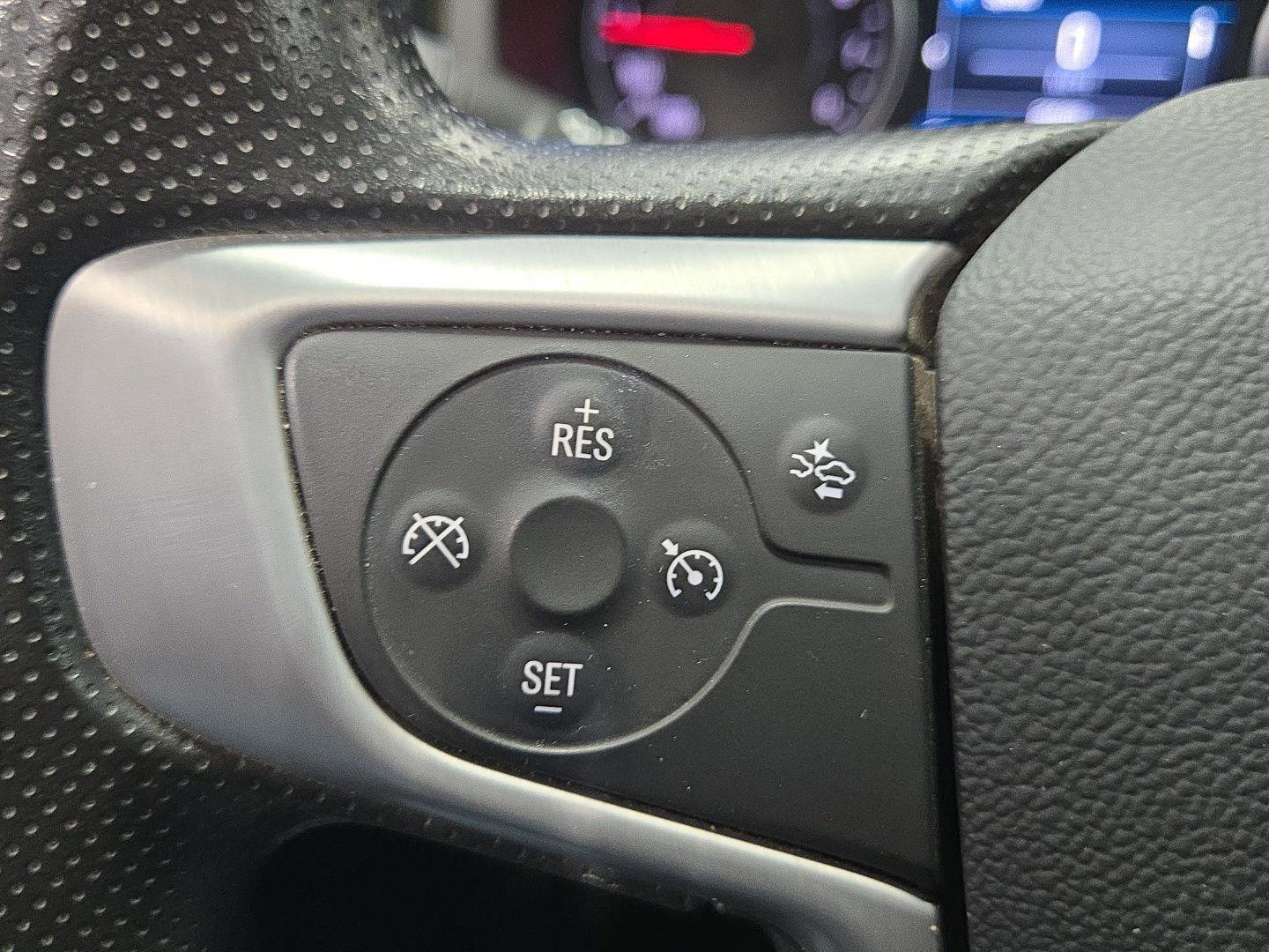 Used 2024 GMC Terrain SLE image 19