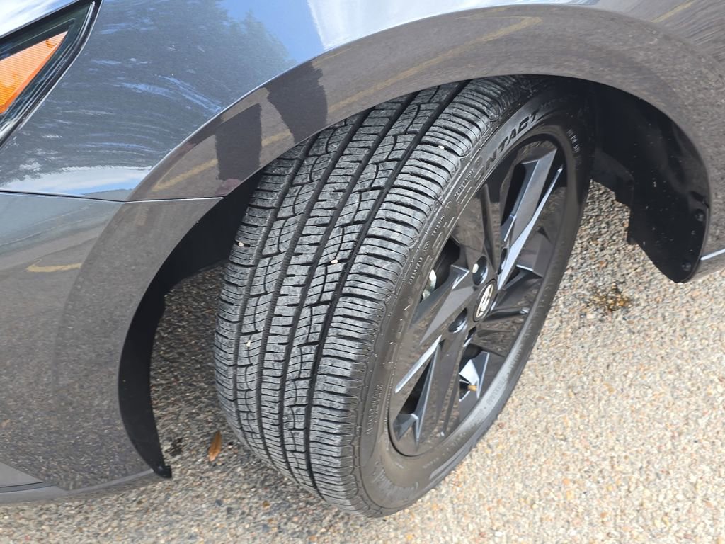 Certified 2023 Hyundai Elantra SEL image 29