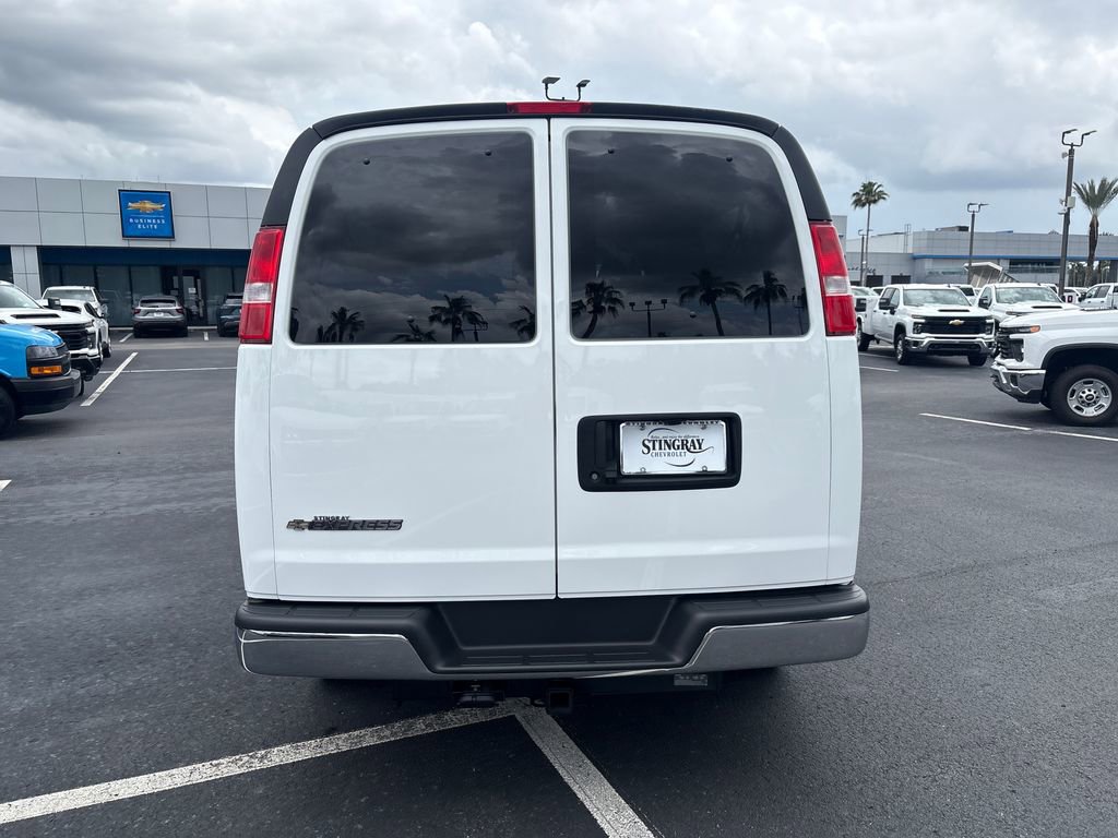 New 2024 Chevrolet Express 3500 LS w/ Chrome Appearance Package image 4