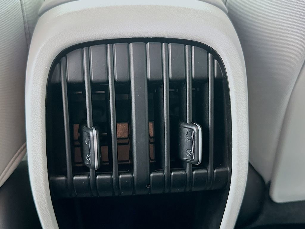 Certified 2025 Hyundai Kona SEL image 24