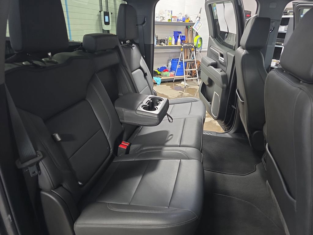 Certified 2025 GMC Sierra 1500 SLT image 11