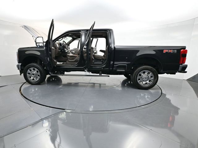 Used 2024 Ford F250 King Ranch w/ Chrome Package AWD/4WD image 31