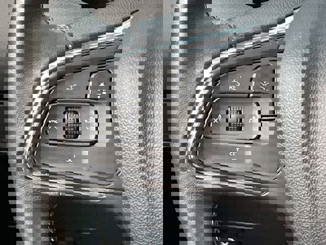 Used 2023 Buick Encore GX Select image 13