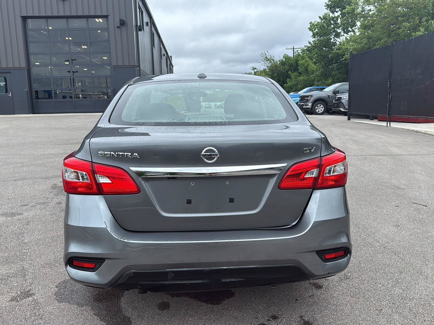 Used 2019 Nissan Sentra SV FWD image 4