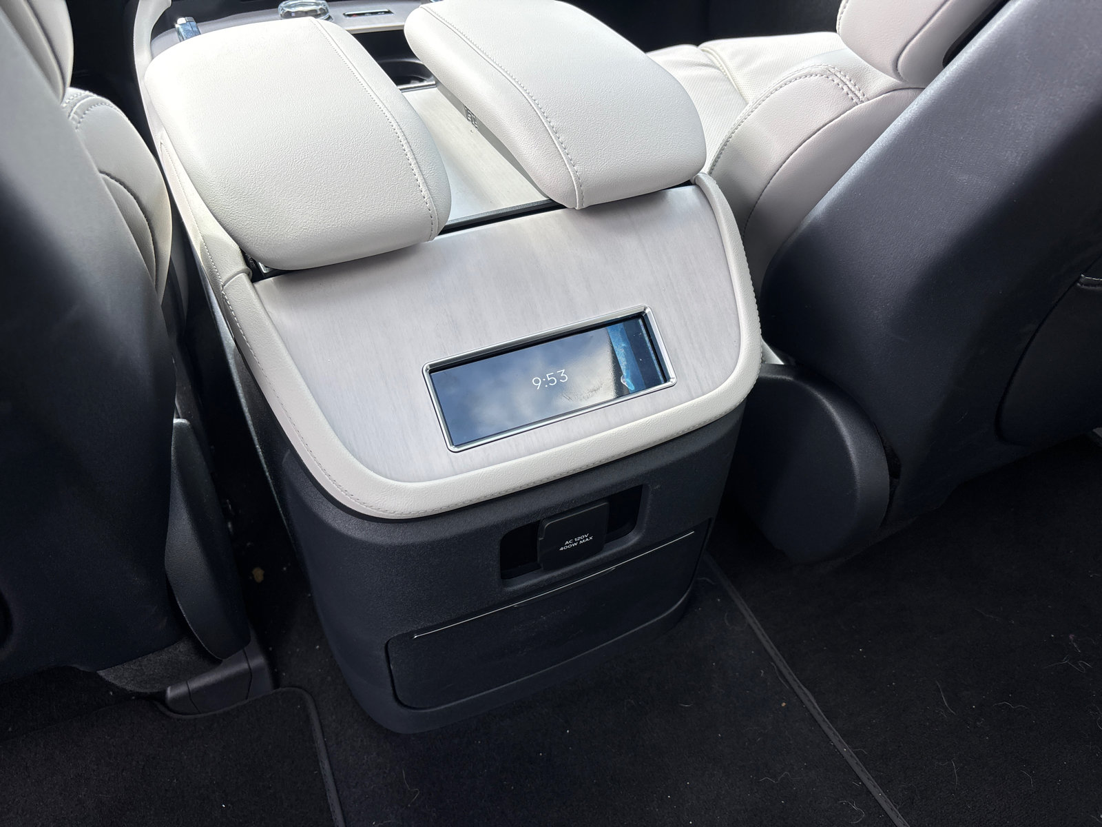 New 2026 Lincoln Navigator Reserve AWD/4WD image 32