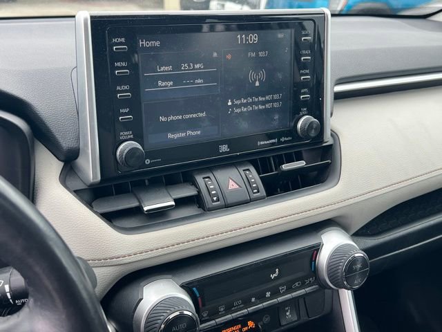 Used 2019 Toyota RAV4 XLE Premium w/ Advanced Technology Package AWD/4WD image 18