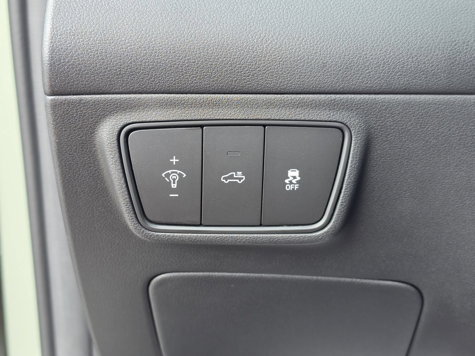 Used 2024 Hyundai Santa Cruz SE AWD/4WD image 27