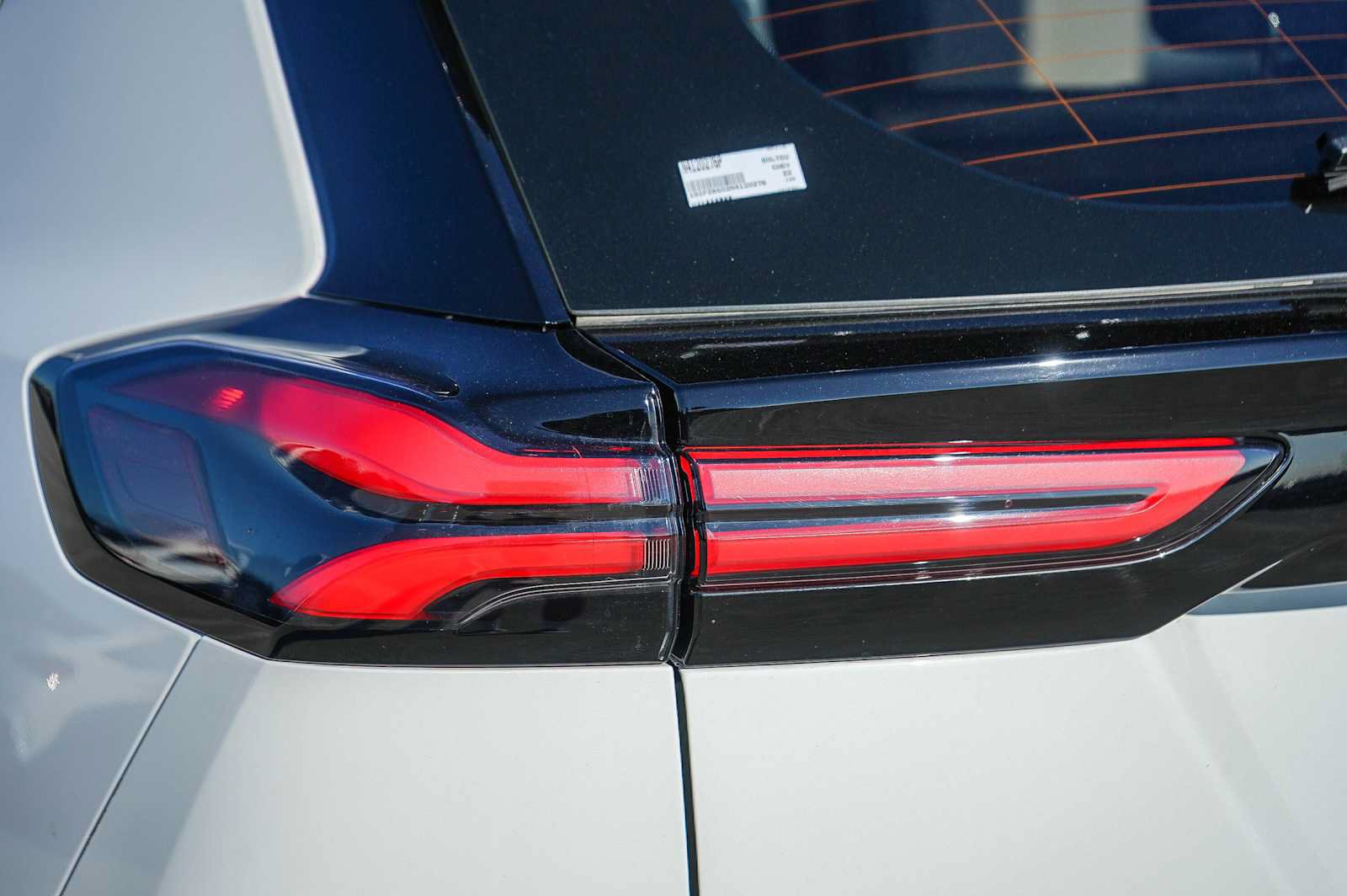 Used 2022 Chevrolet Bolt EUV Premier w/ Sun & Sound Package FWD image 9