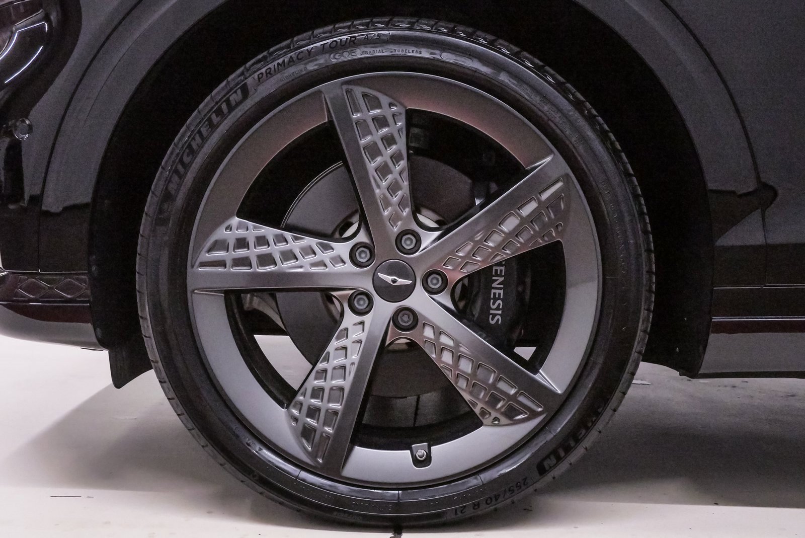 Certified 2025 Genesis GV70 3.5T Sport w/ Sport Advanced Package image 27