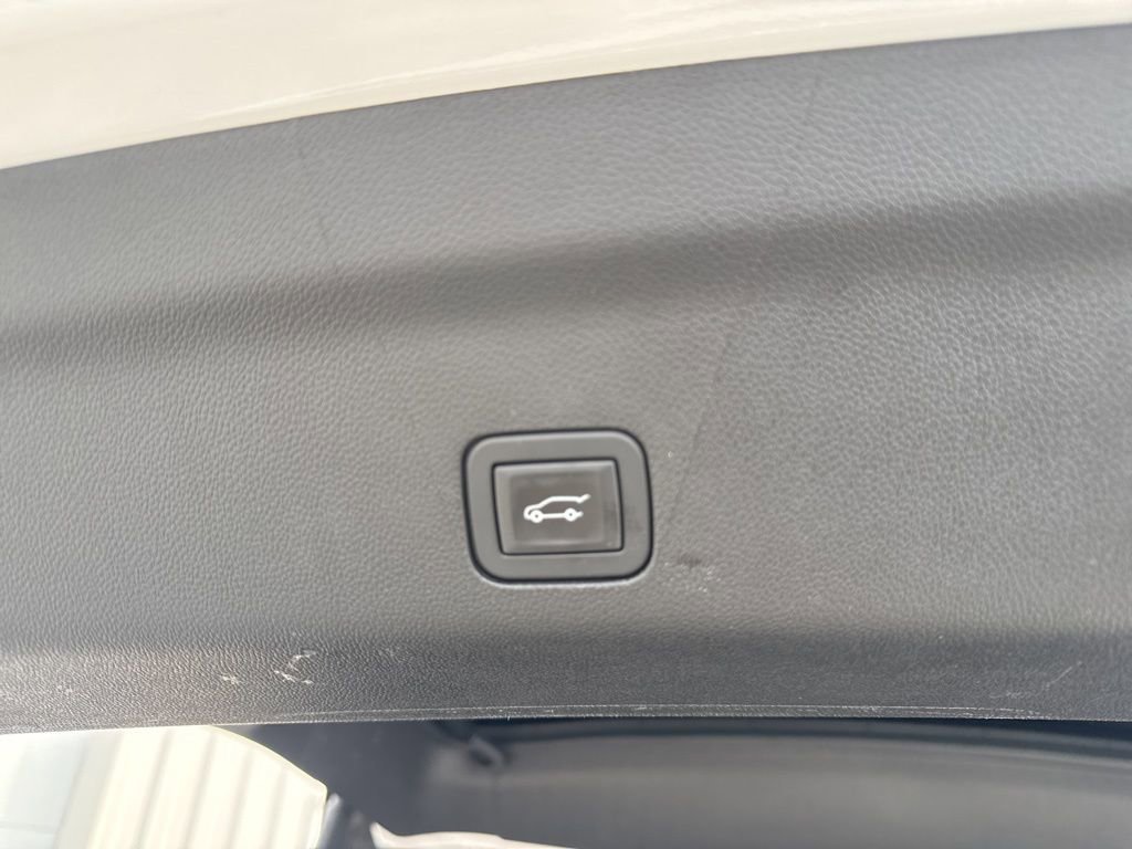Used 2023 Cadillac Escalade V AWD/4WD image 39