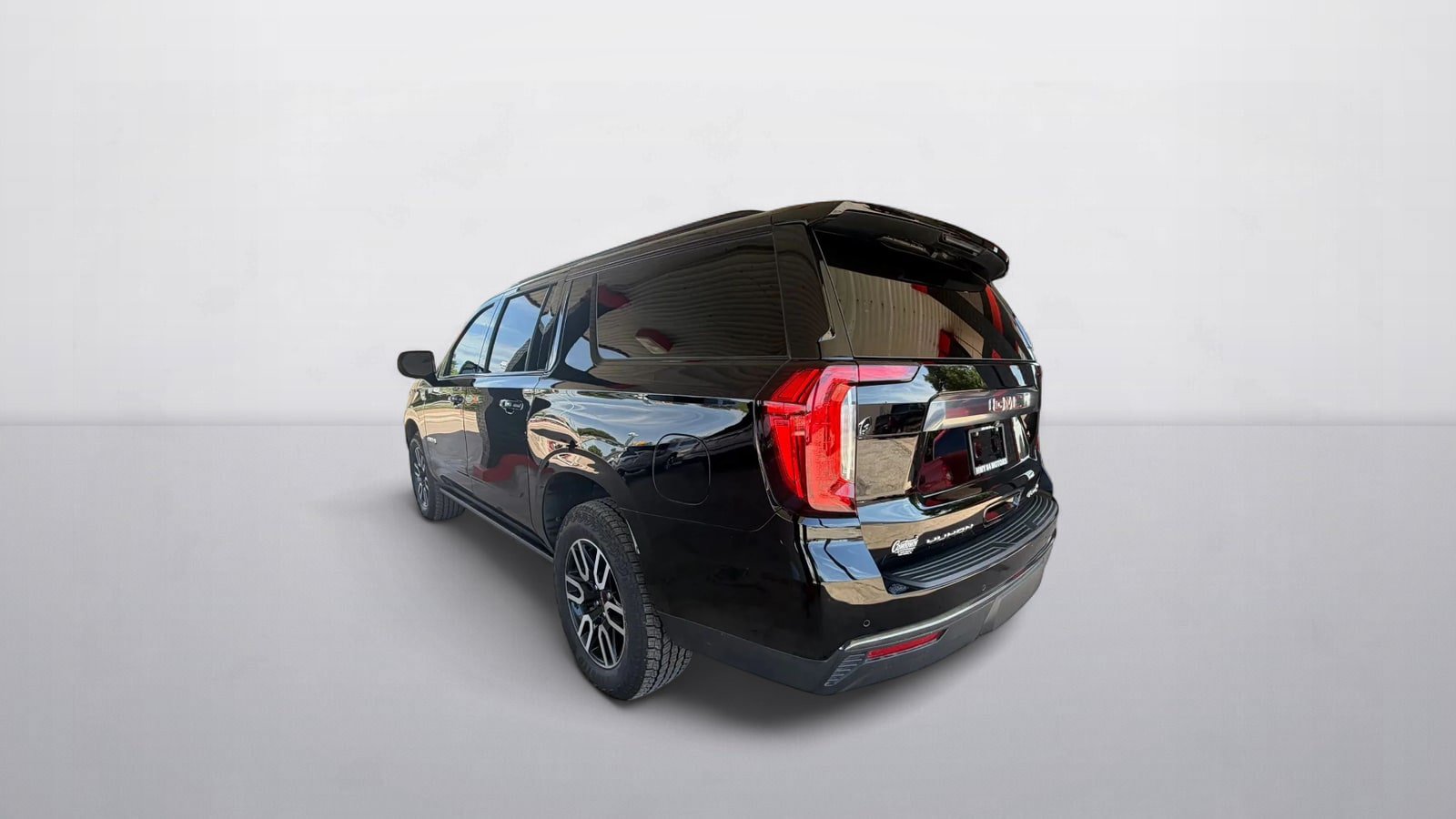 Used 2022 GMC Yukon XL AT4 w/ Max Trailering Package AWD/4WD image 6