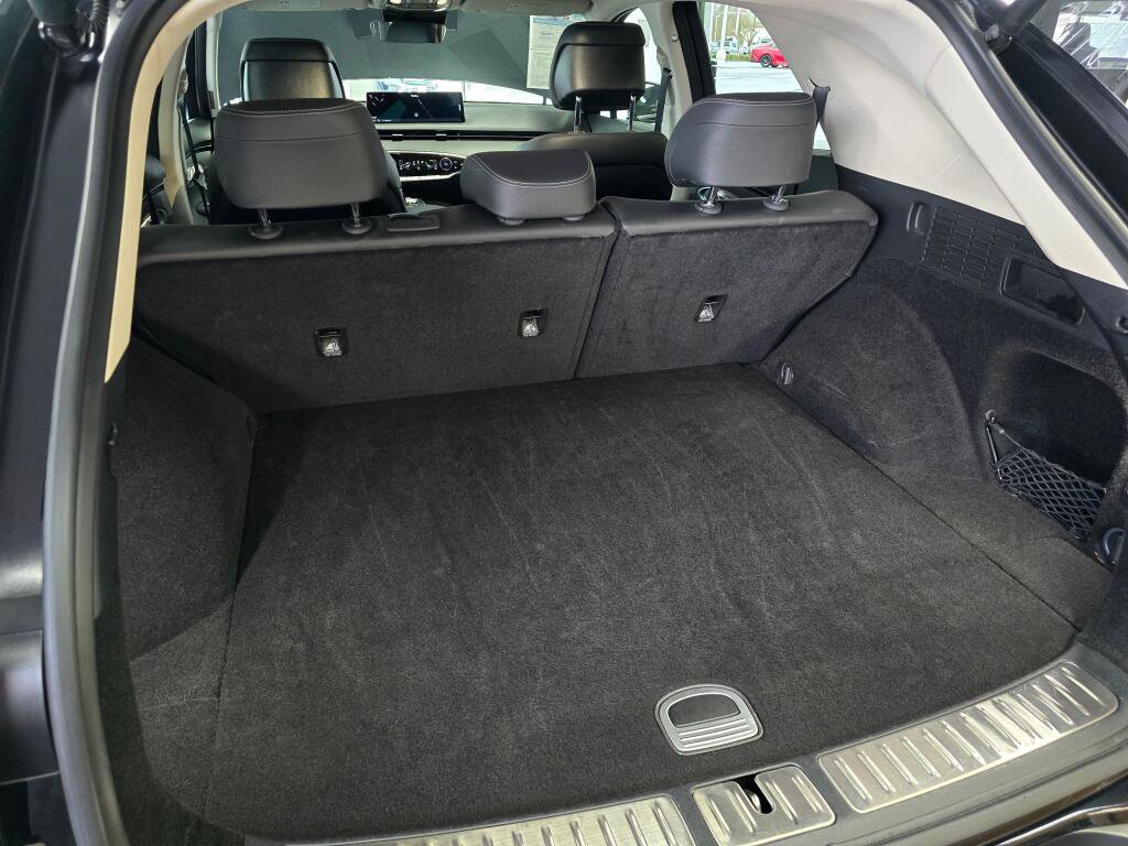 Used 2025 Genesis GV70 2.5T image 17