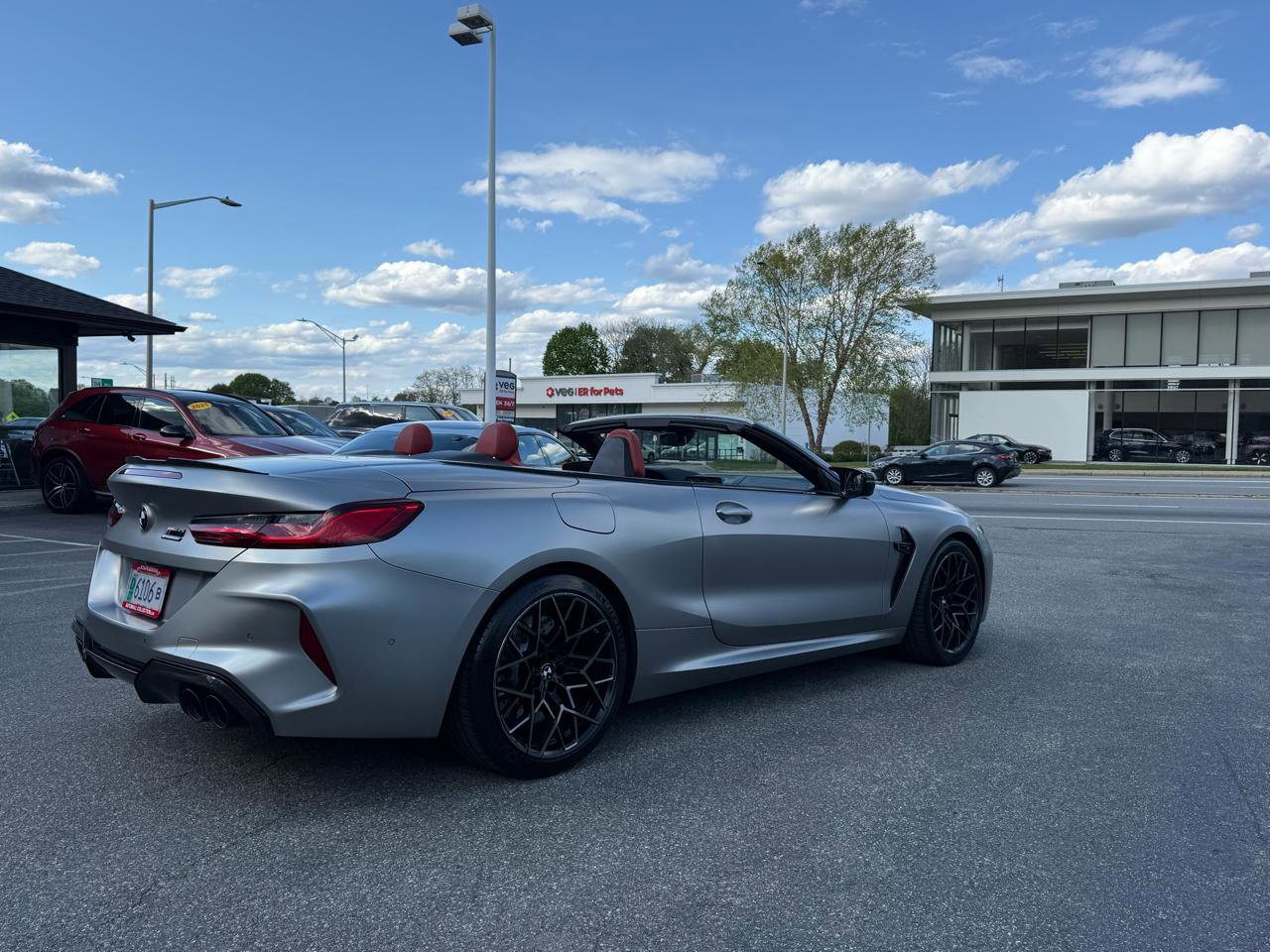 Used 2022 BMW M8 Competition w/ M Carbon Exterior Package AWD/4WD image 35