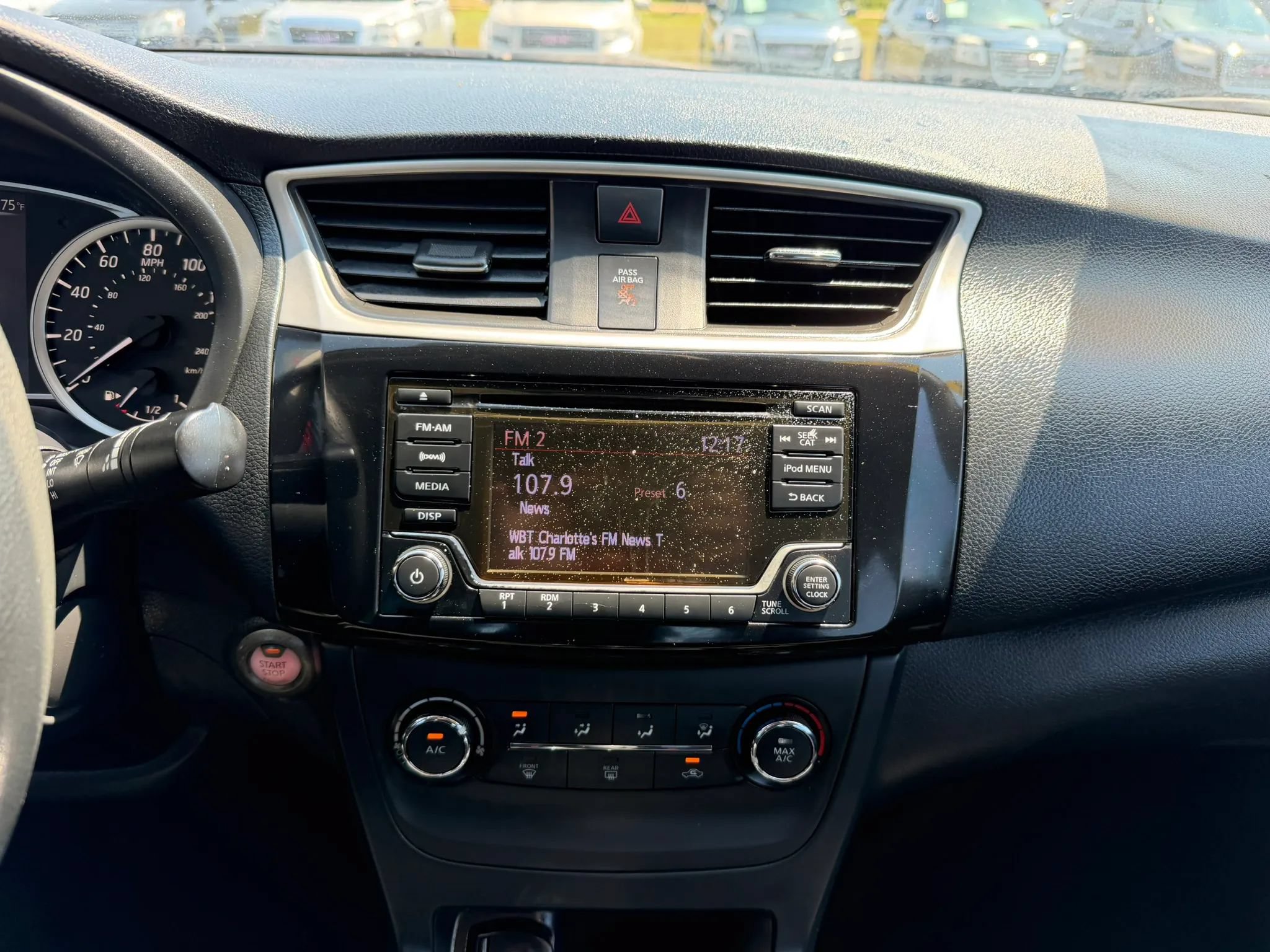 Used 2017 Nissan Sentra SV FWD image 22