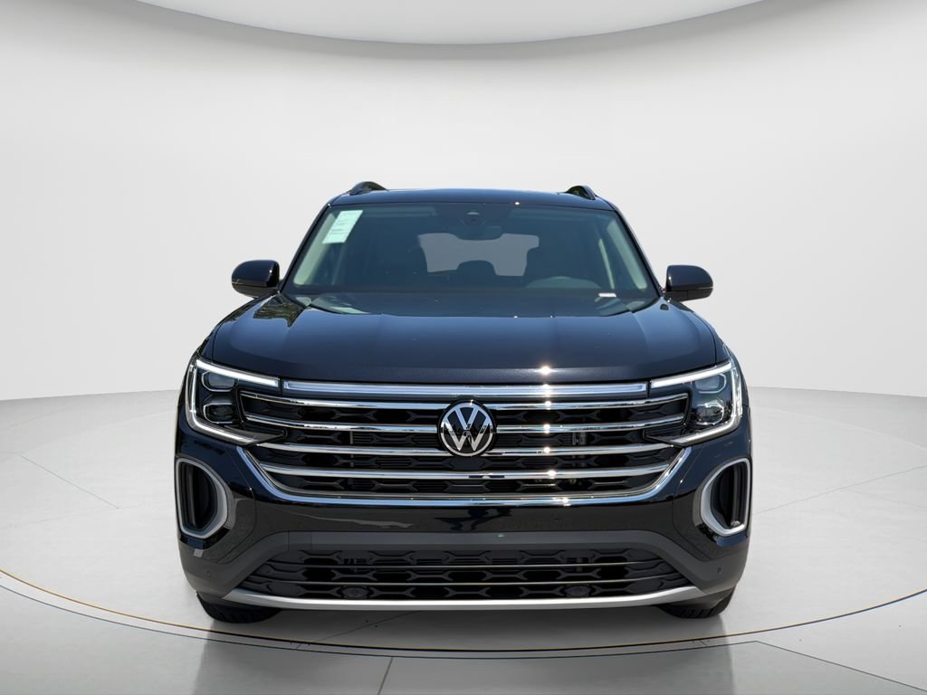 New 2026 Volkswagen Atlas SE FWD image 2