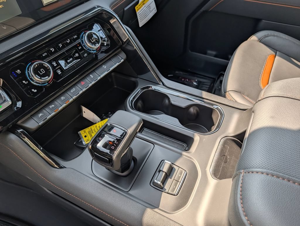 New 2026 GMC Sierra 1500 AT4 w/ AT4 Premium Package AWD/4WD image 17