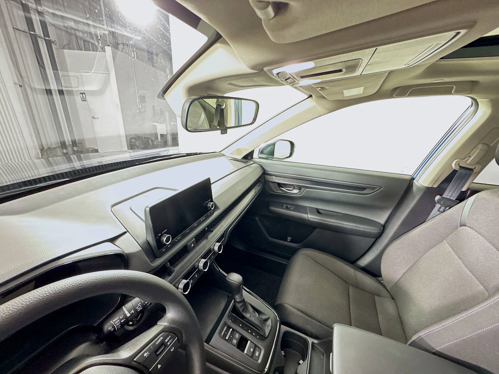 Used 2025 Honda CR-V EX image 6