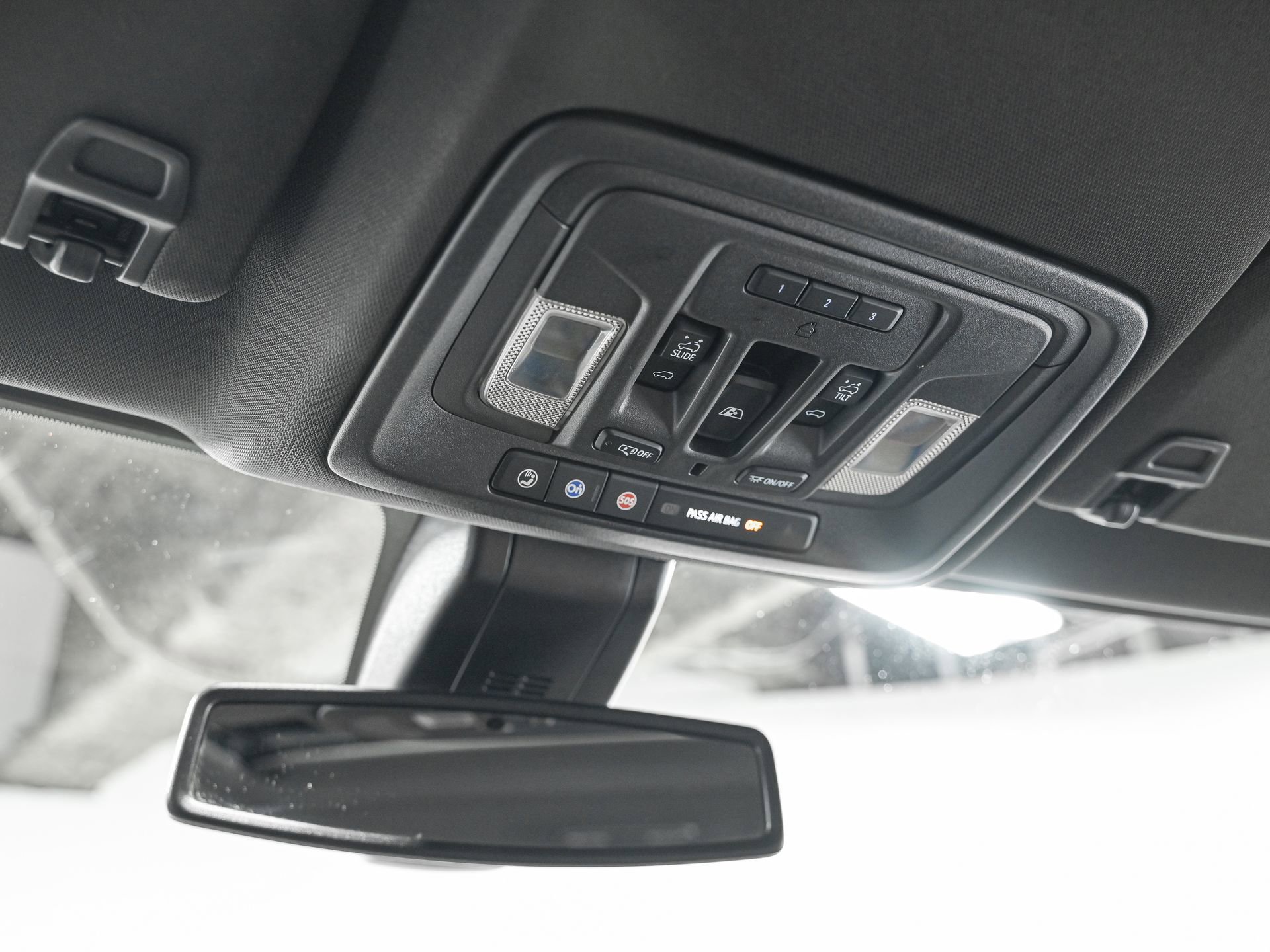 Used 2022 Chevrolet Silverado 2500 High Country w/ Safety Package II image 23