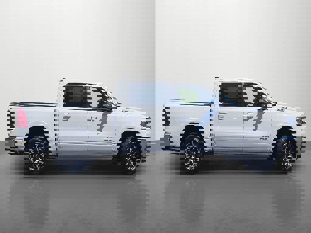 Used 2025 RAM 1500 Laramie image 7