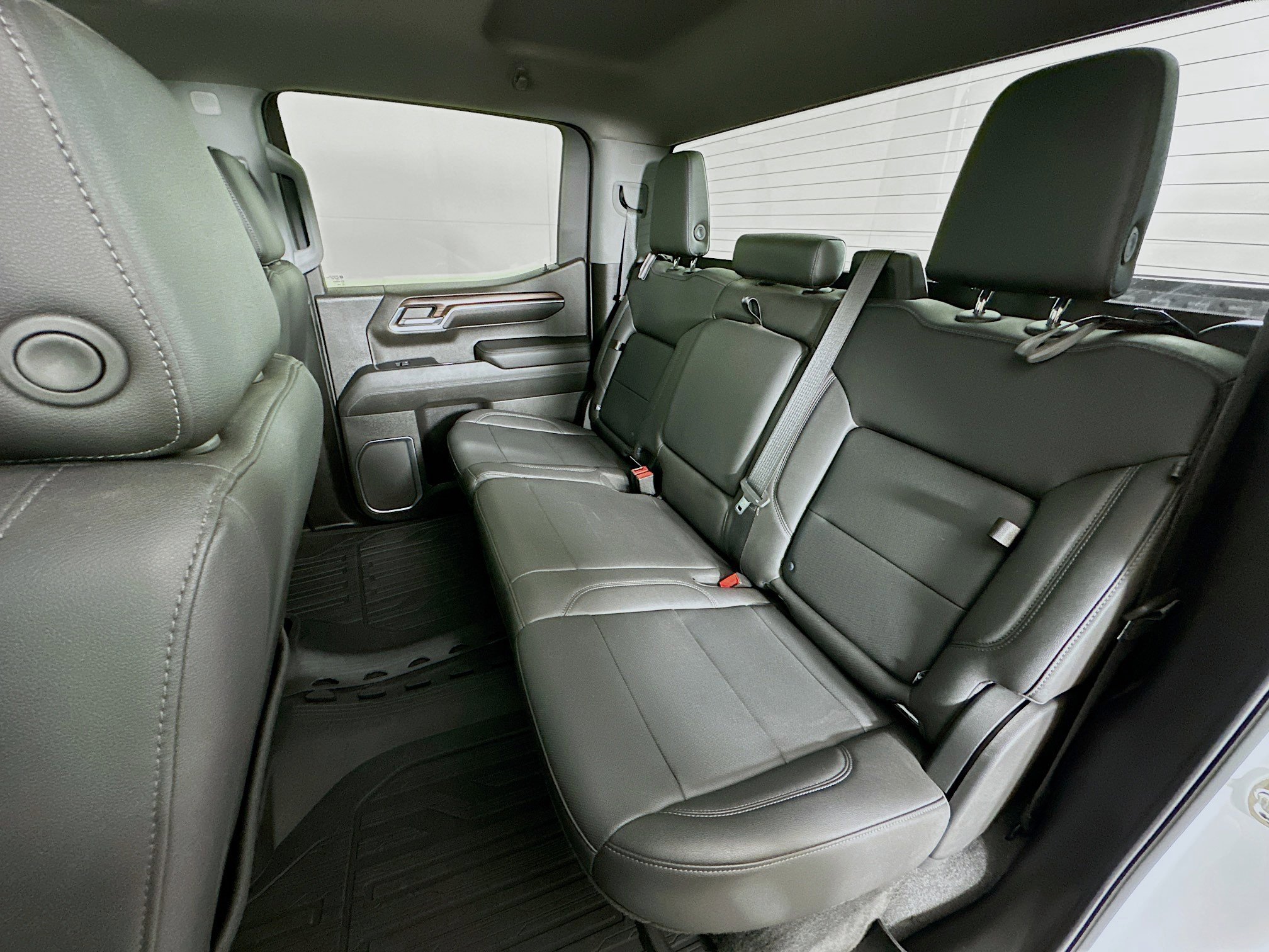 Used 2022 GMC Sierra 1500 SLT w/ X31 Off-Road Package image 26