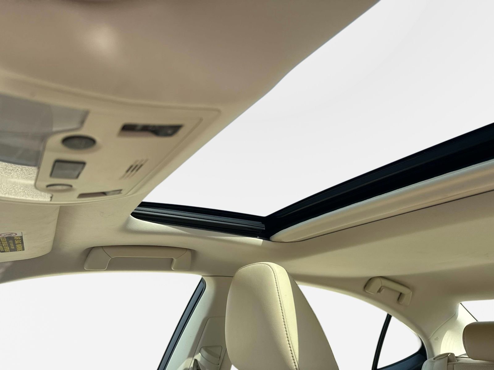 Used 2014 Lexus ES 350 w/ Luxury Package image 18